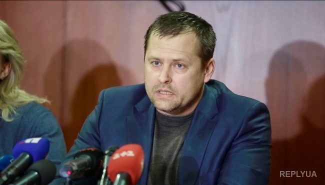 Филатов объявил о мобилизации сторонников в Днепропетровске, а в офисе УКРОПа нашли 1 млн. долл.