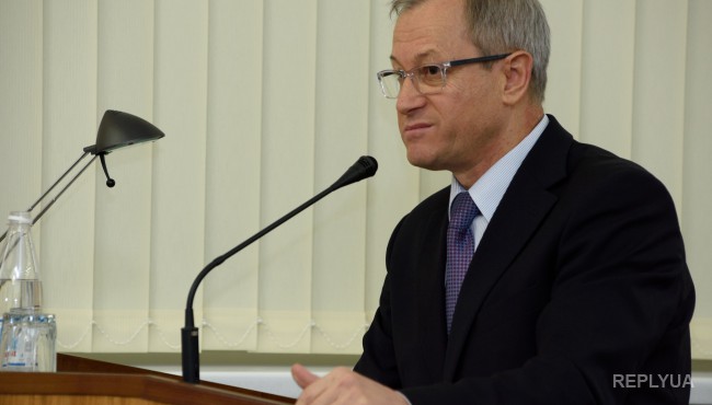 «Министра» энергетики Крыма сняли с должности во время экстренного совещания