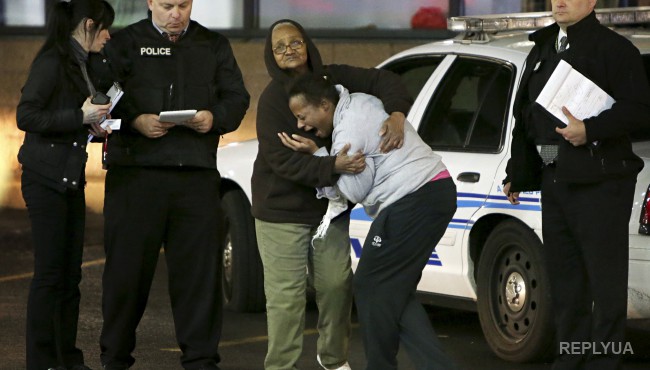 В США будут судить полицейского, застрелившего чернокожего юношу