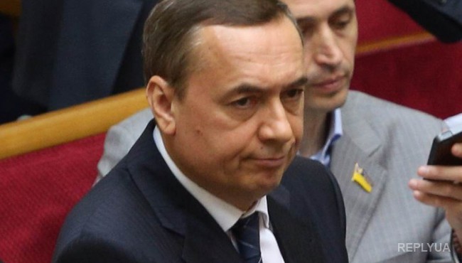 Нусс: Уход Мартыненко не спасет Яценюка от отставки