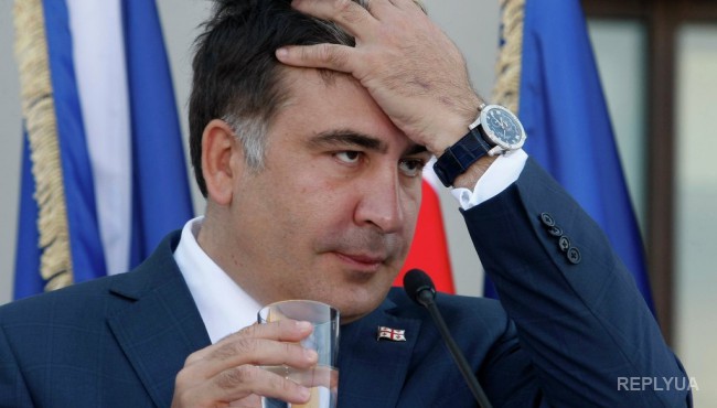 Саакашвили приобрел роскошный Мерседес на скромную одесскую зарплату
