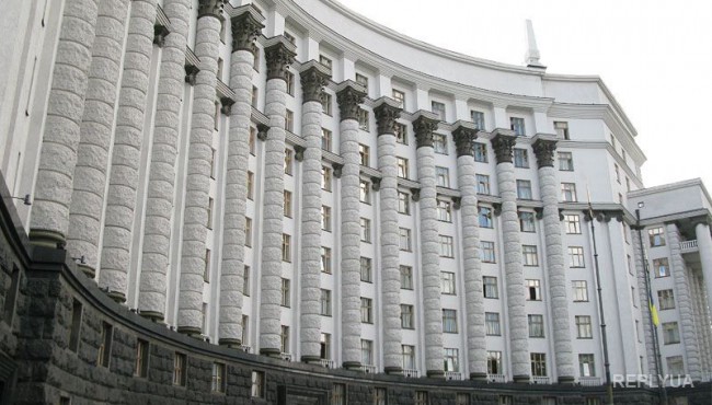 Яценюк: Кабмин ввел мораторий на выплату российских долгов