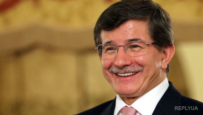 Давутоглу назвал турецкого оппозиционера «русским предателем»