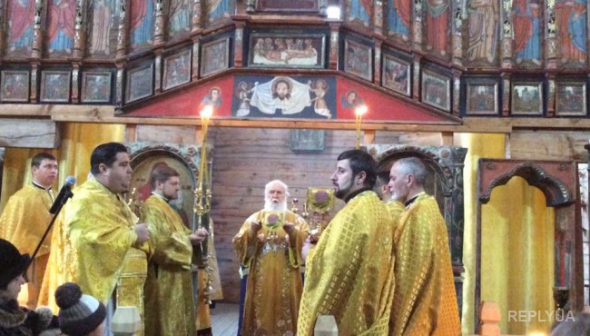 Патриарх Филарет освятил уникальный иконостас на Хортице