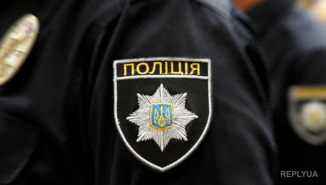 В Киеве задержали полицейского на крупной взятке