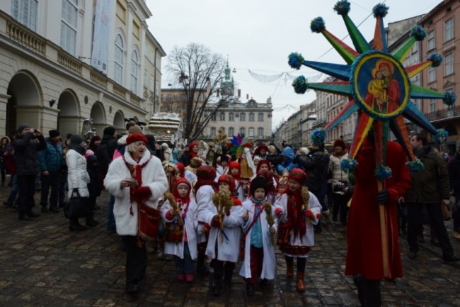 Рождество Христово в центре Львова - фоторепортаж