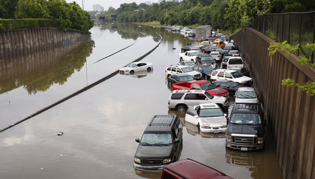 Наводнения в Соединенных Штатах привели к гибели десятков людей