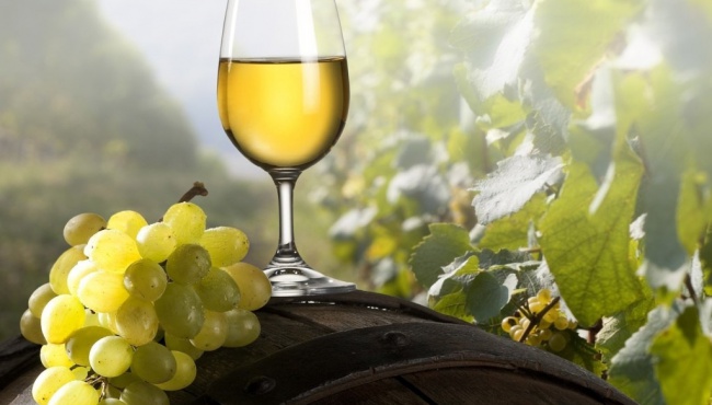 Эксперты: производители вина «занижают» градусы и обманывают людей