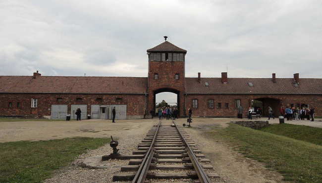 В Германии судят 95-летнего нациста, казнившего пленных Освенцима
