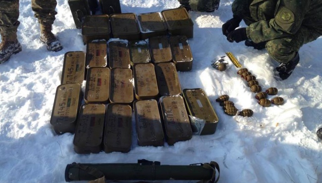 В Луганской области вскрыт тайник с огромным запасом боеприпасов и оружия