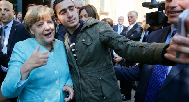 За интеграцию беженцев Меркель придется выложить 50 миллиардов евро