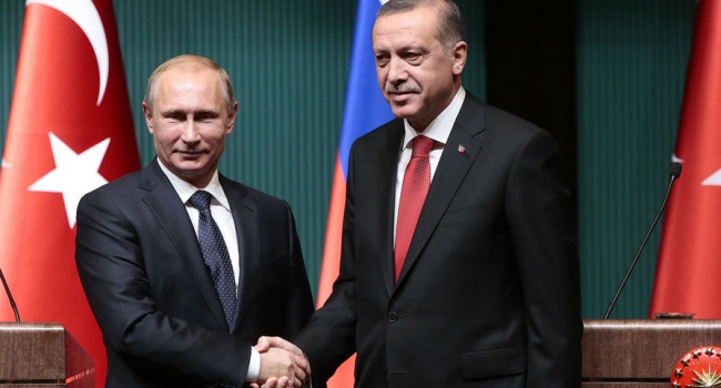 В России заявили, что Турция бомбит Сирию
