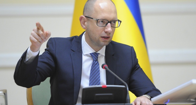 Пономарь назвал три сценария развития событий в Украине