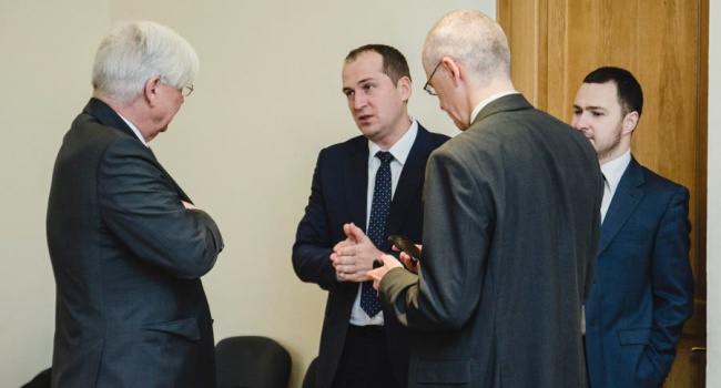 Павленко и Вайль обсудили расширение сотрудничества Украины и Германии