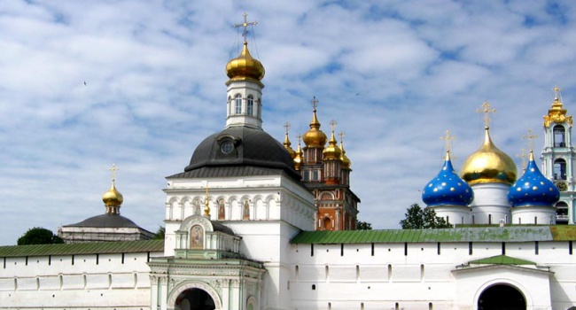 В России священники начали облагать цензурой Пушкина
