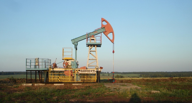 Россия договорилась о «заморозке» добычи нефти с другими странами