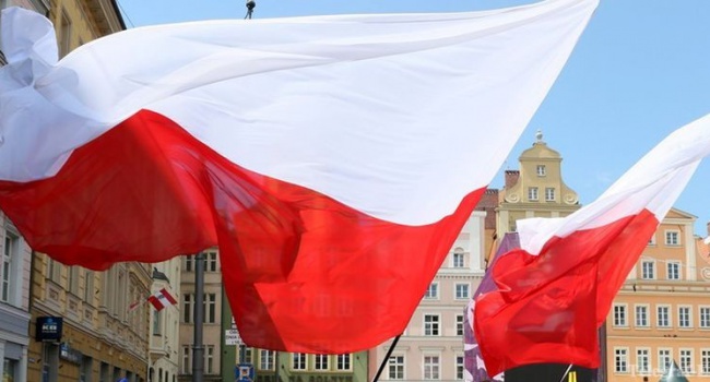 Половина поляков больше не доверяют правительству