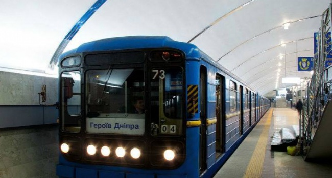 В киевском метро мужчина упал под поезд