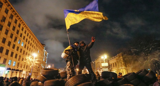 Показ в Польше «Масок революции» Киев назвал «недружественными действиями»