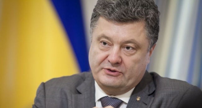 Порошенко обвинил Россию в провокациях на Майдане