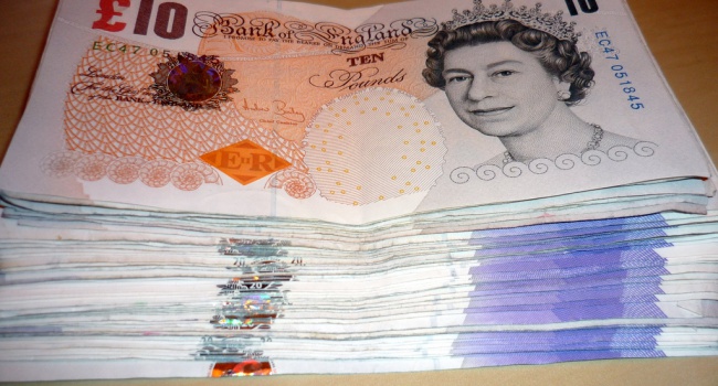  В Великобритании обесценивается валюта на фоне заявлений о выходе из ЕС