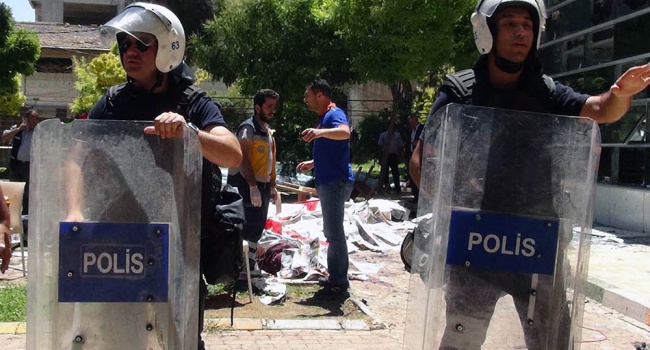 Полиция Стамбула усиливает меры безопасности на улицах города