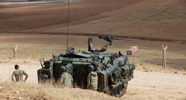 Турецкие войска напали на город в Сирии