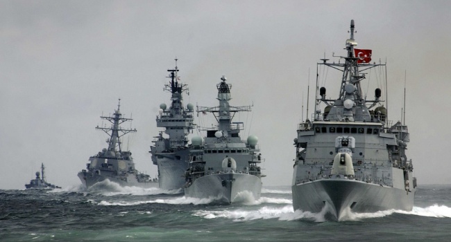Российские военные корабли приближаются к латвийским границам