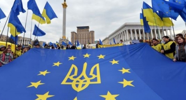 Российский эксперт: ЕС не нужны украинские евромайдановцы, пусть не рассчитывают