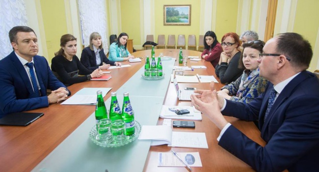 В Украине будет проводиться реформа интернатных заведений