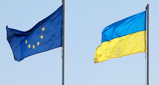 Западные СМИ: Украина отдаляется от ЕС, и евроинтеграция почти невозможна