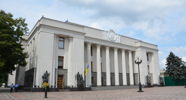 Волошков: Самопомощь и БЮТ раскрылись на голосовании по спецконфискации