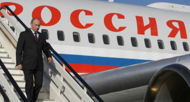 Во время визита Путина в Крым президента охраняли военные самолеты