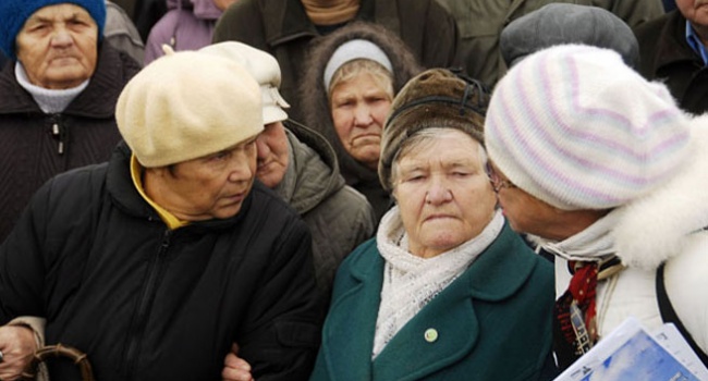 Ахеджаков: Пенсионеры, голосующие за гречку и колбасу, и такой пенсии не заслужили