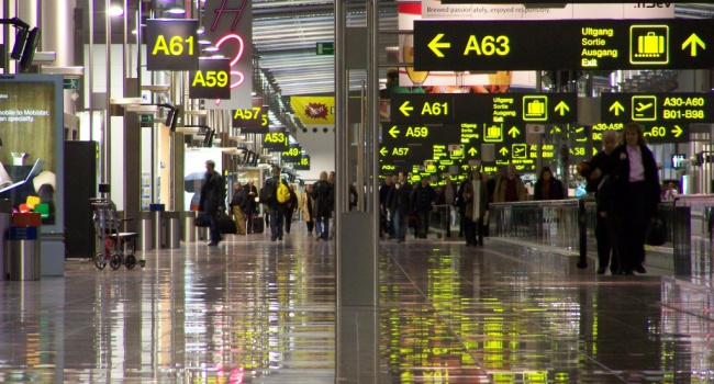 Брюссельский аэропорт откроют для пассажиров в воскресенье