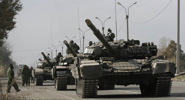 Разведка Украины: возле Дебальцево скопление вражеских танков и артиллерии