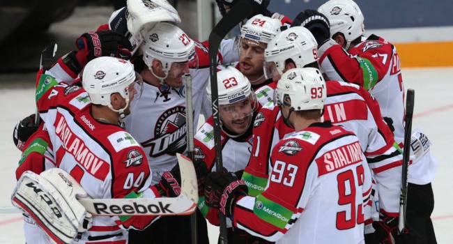 Хоккеисты «Донбасса» показали свои патриотические настроения