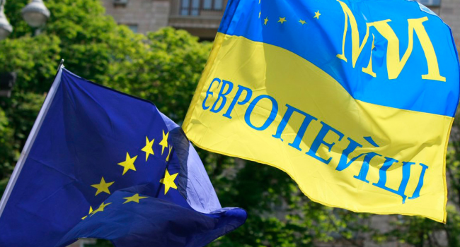 Деревянко: в итогах референдума виновата информационная политика Украины