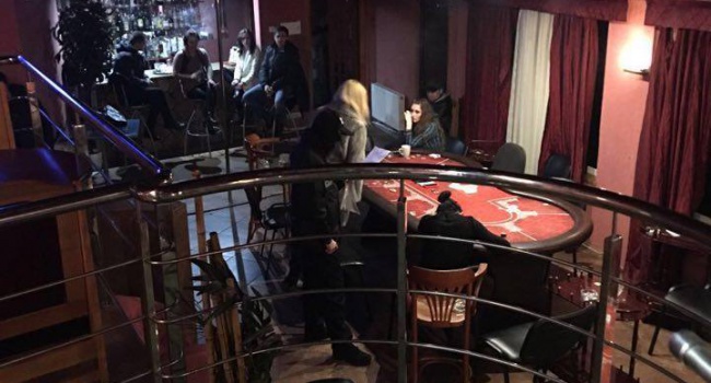 В Печерском районе ГПУ «накрыла» казино – игроки предстанут перед судом