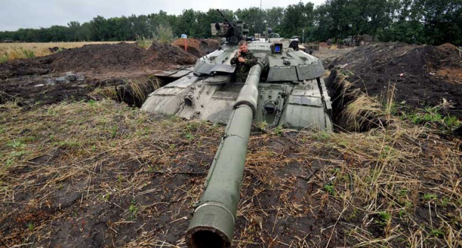 ВС РФ перекидають військову техніку на Донбас, де вони зазнають втрат
