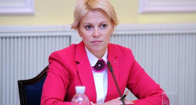 Заместитель Министра финансов Макеева написала заявление об увольнении