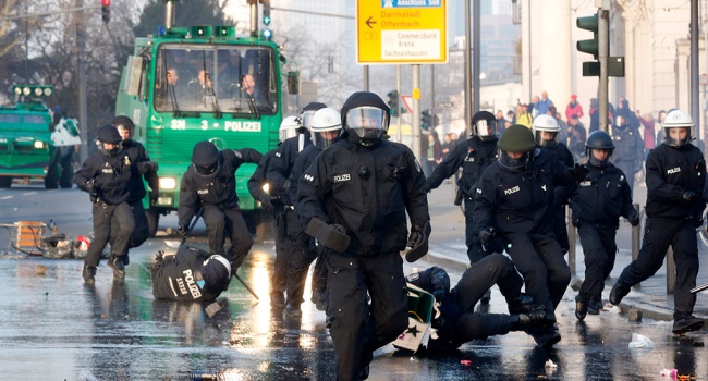 В немецком Штутгарте самые крупные беспорядки за несколько лет