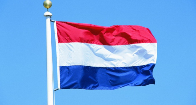 Шипилов: В РФ сняли патриотическую рекламу с флагом Нидерландов вместо России