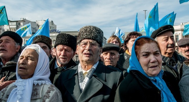 100 крымских татар увезли после выхода из мечети в неизвестном направлении