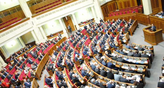 В ВР появилась новая коалиция с участием соратников Януковича