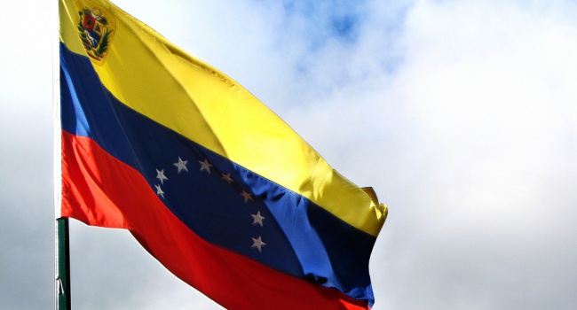 В Венесуэле объявлен режим чрезвычайного положения
