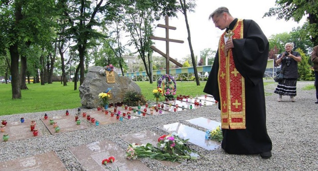 В Днепропетровске появились мемориальные плиты погибшим в зоне АТО