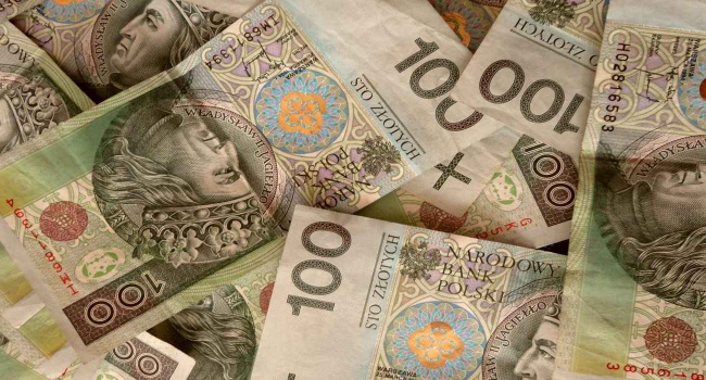 Польский злотый назван самой дешевой валютой в мире
