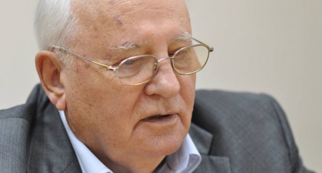 Горбачев полностью поддержал аннексию Крыма