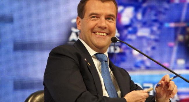 В РФ Медведева назвали «самым неопытным политиком» из-за конфуза в Крыму